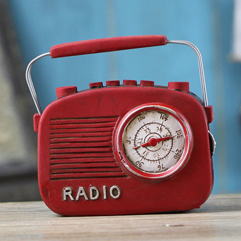 Vintage Pub Style Radio