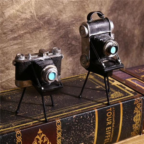 Vintage Retro Tripod Camera